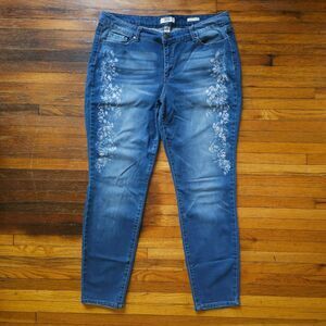 Vintage America Blues: Women's Flower Acid Wash Print Boho Skinny Jeans 16/33